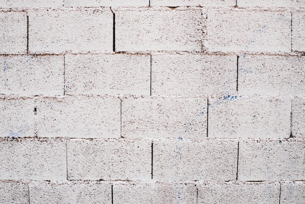 Mur de clôture en parpaing à Caudry